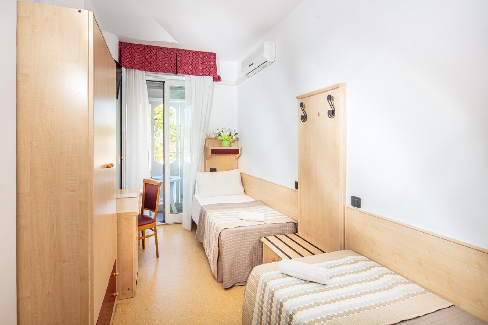 Hotel Regina Lignano Sabbiadoro Ngoại thất bức ảnh