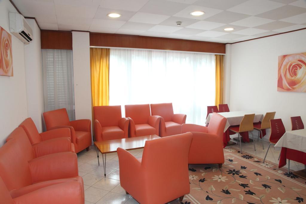 Hotel Regina Lignano Sabbiadoro Ngoại thất bức ảnh