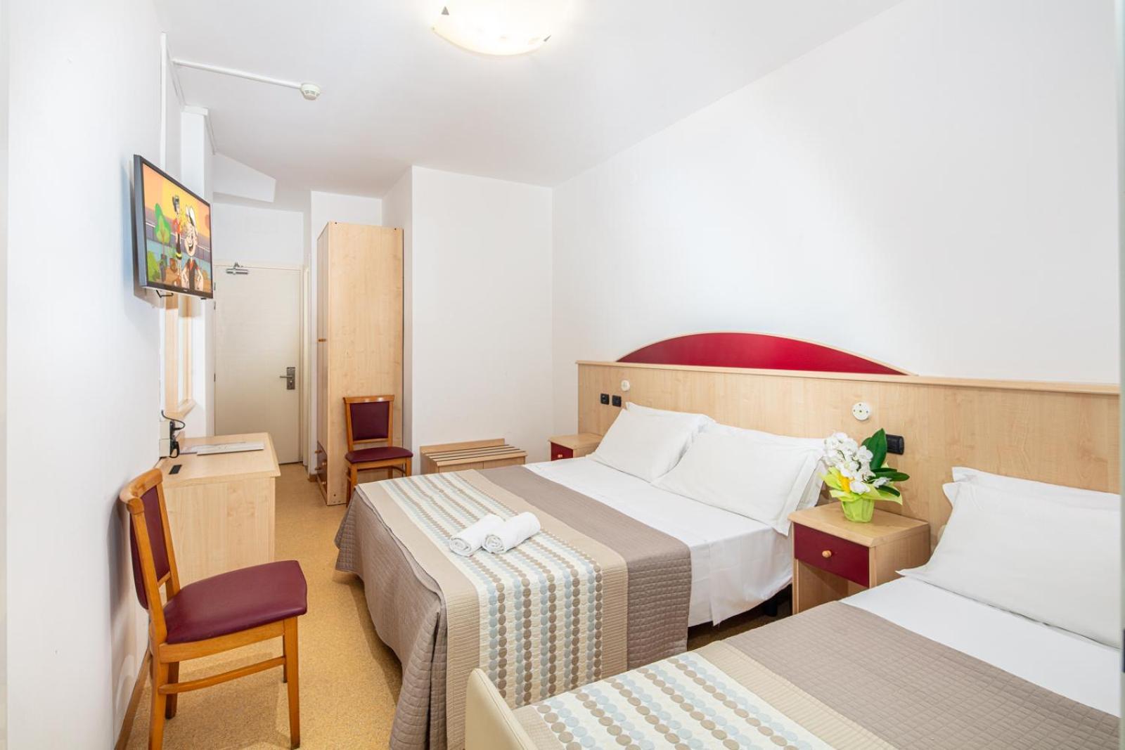 Hotel Regina Lignano Sabbiadoro Phòng bức ảnh