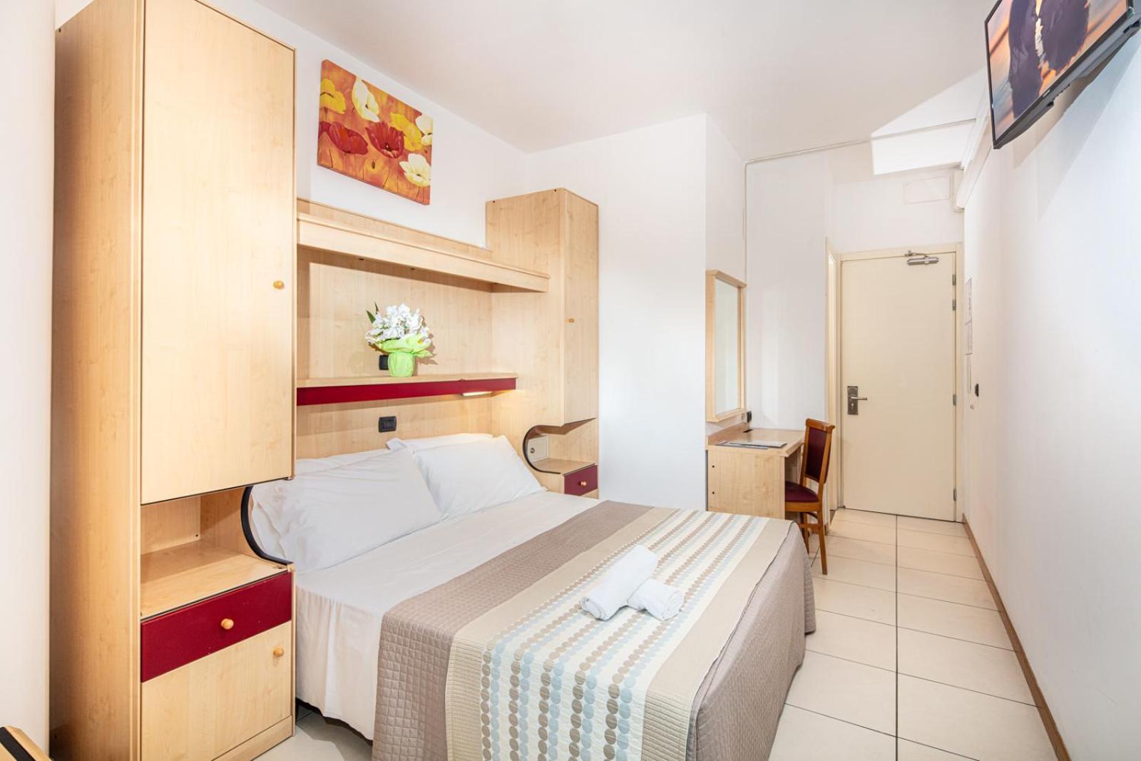 Hotel Regina Lignano Sabbiadoro Phòng bức ảnh